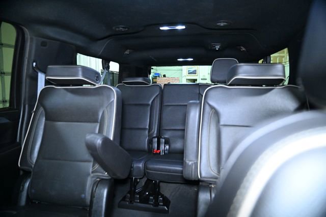 Used 2023 GMC Yukon XL SLT w/ SLT Luxury Package image 28
