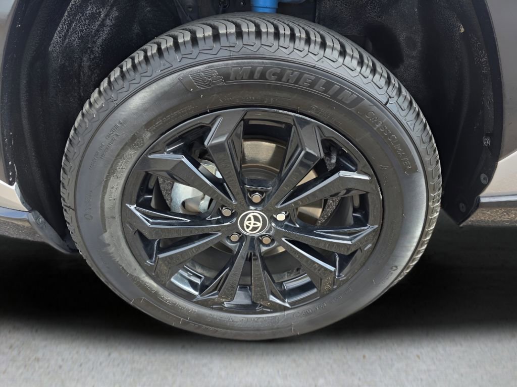 Used 2023 Toyota RAV4 XSE image 9