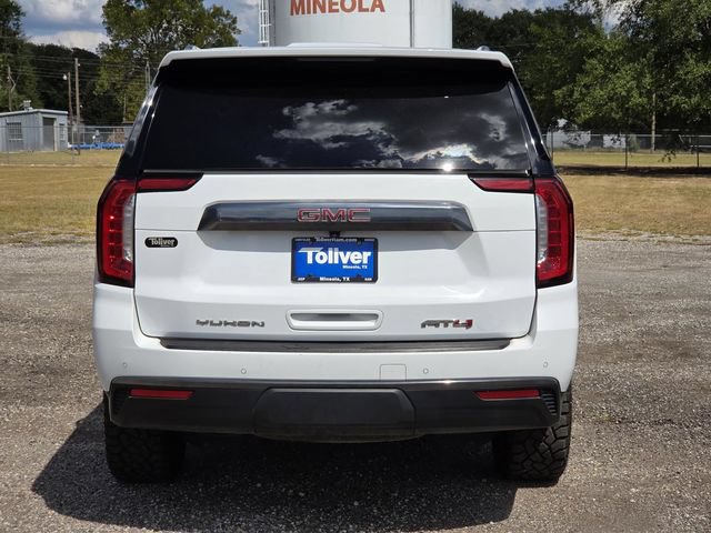 Used 2023 GMC Yukon AT4 w/ AT4 Premium Package AWD/4WD image 6