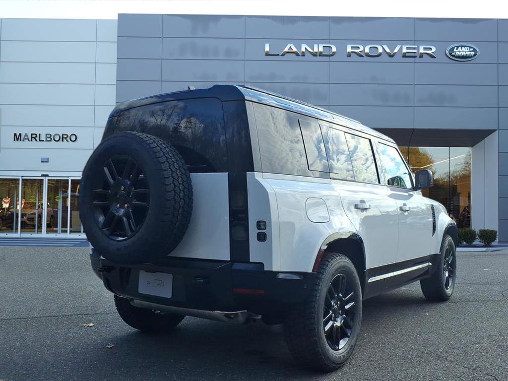 New 2026 Land Rover Defender 110 X-Dynamic SE image 2