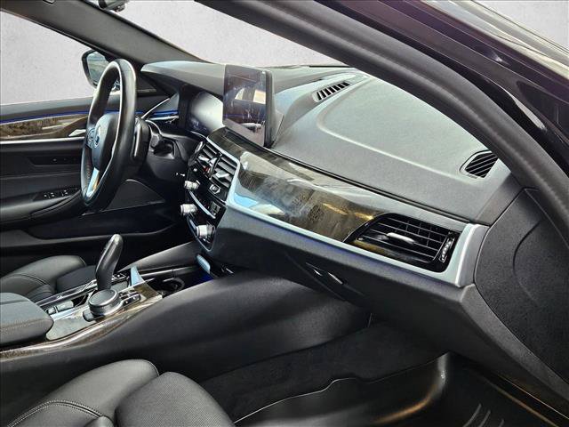 Used 2023 BMW 540i w/ Premium Package RWD image 18