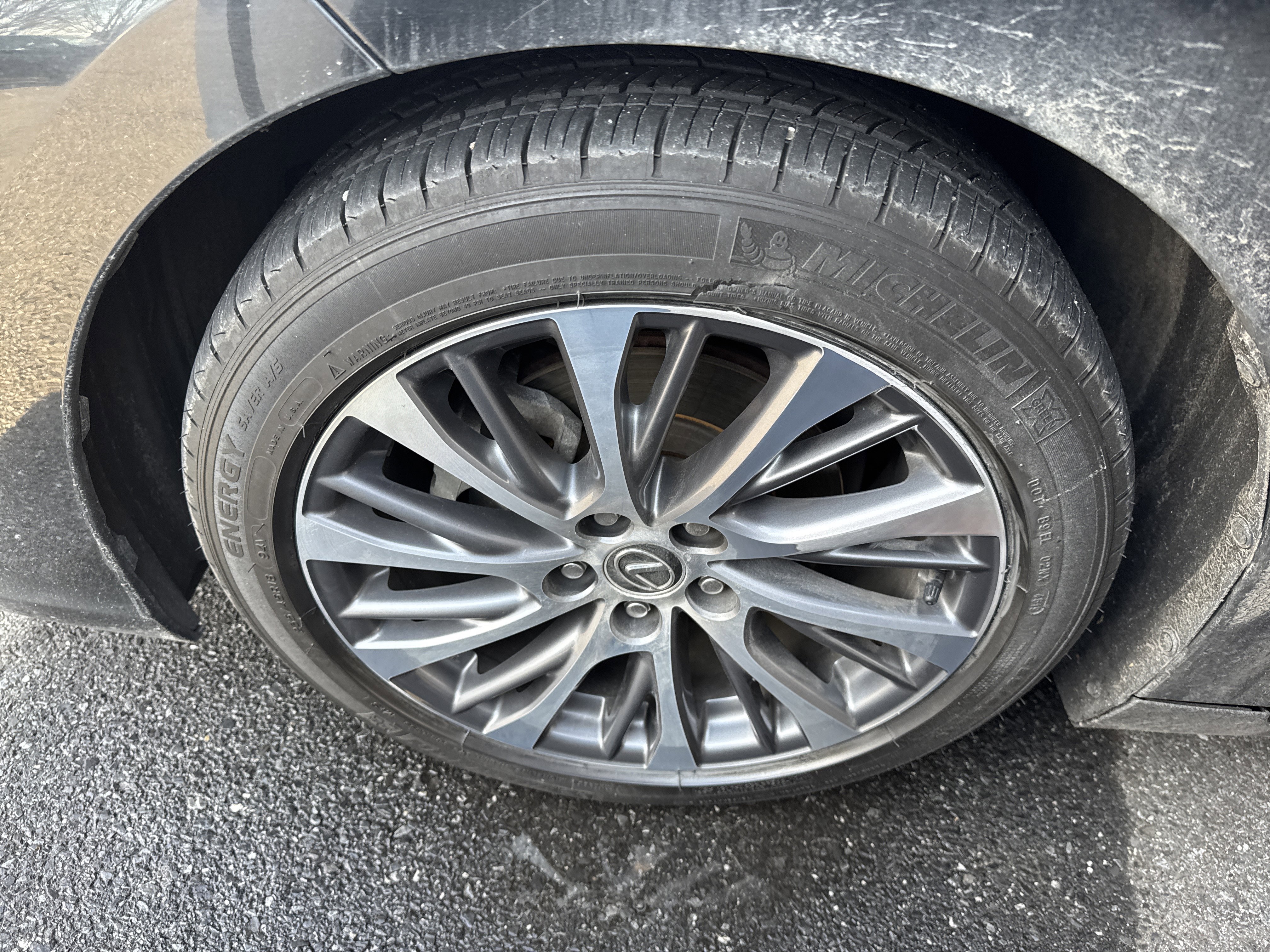 Used 2024 Lexus ES 350 w/ Premium Package image 6