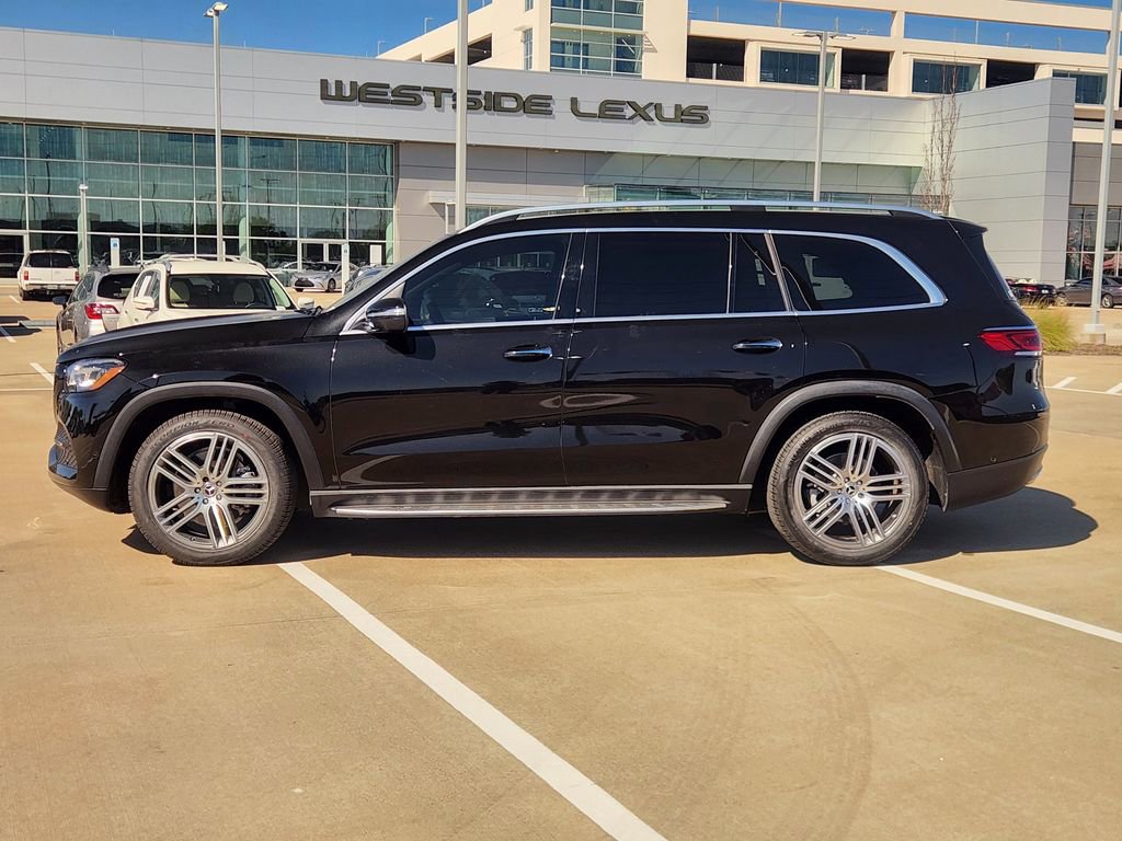 Used 2021 Mercedes-Benz GLS 450 4MATIC image 4
