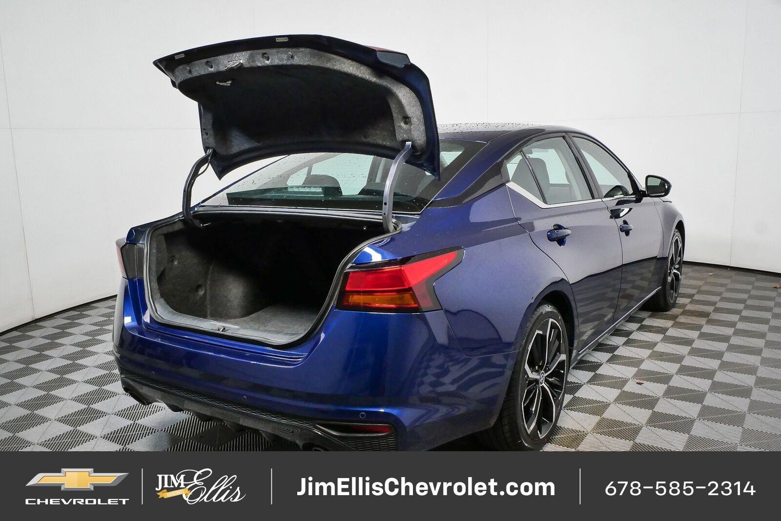 Used 2024 Nissan Altima 2.5 SR FWD image 25