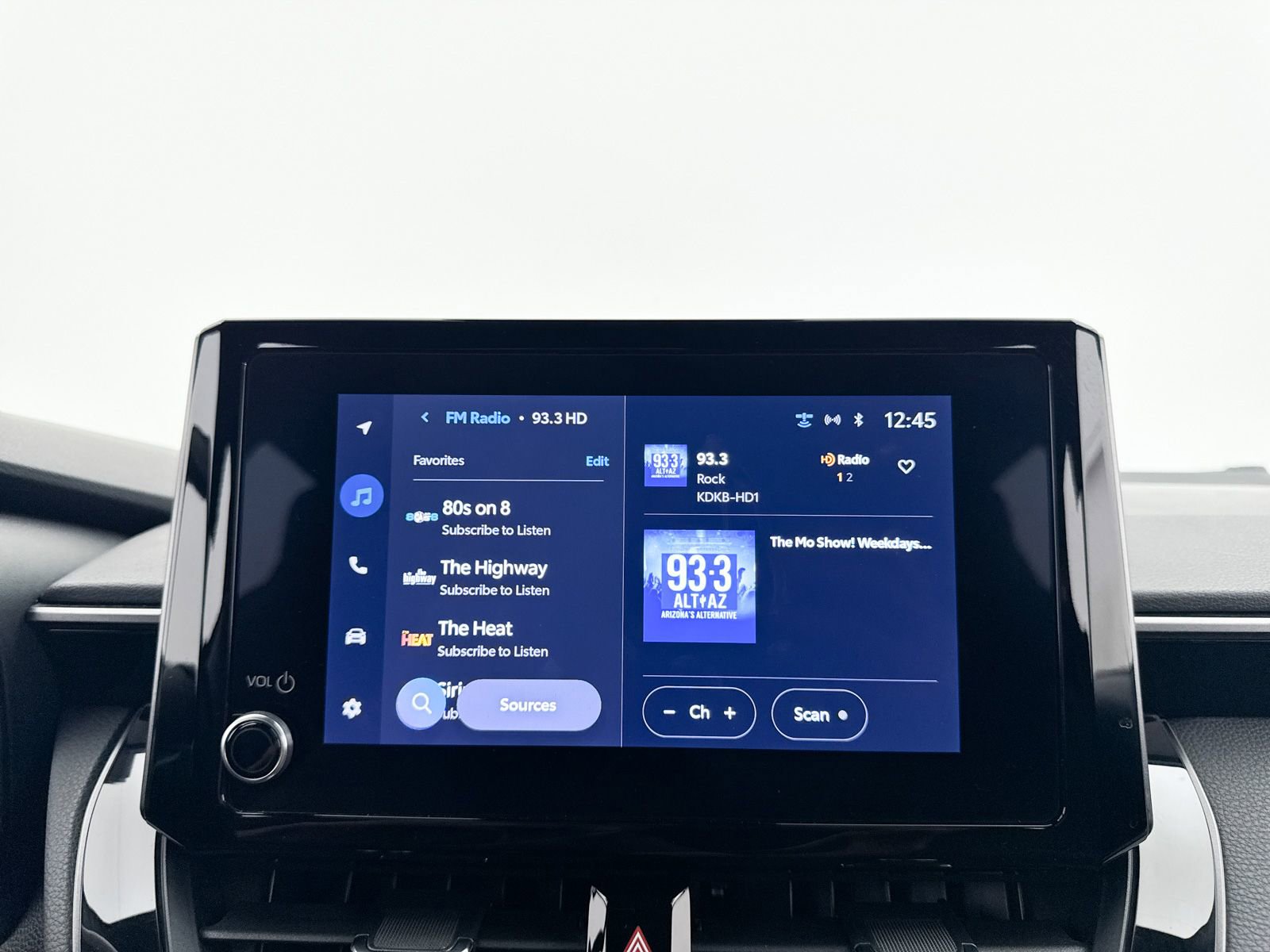 Used 2023 Toyota Corolla Core w/ Performance Package image 6