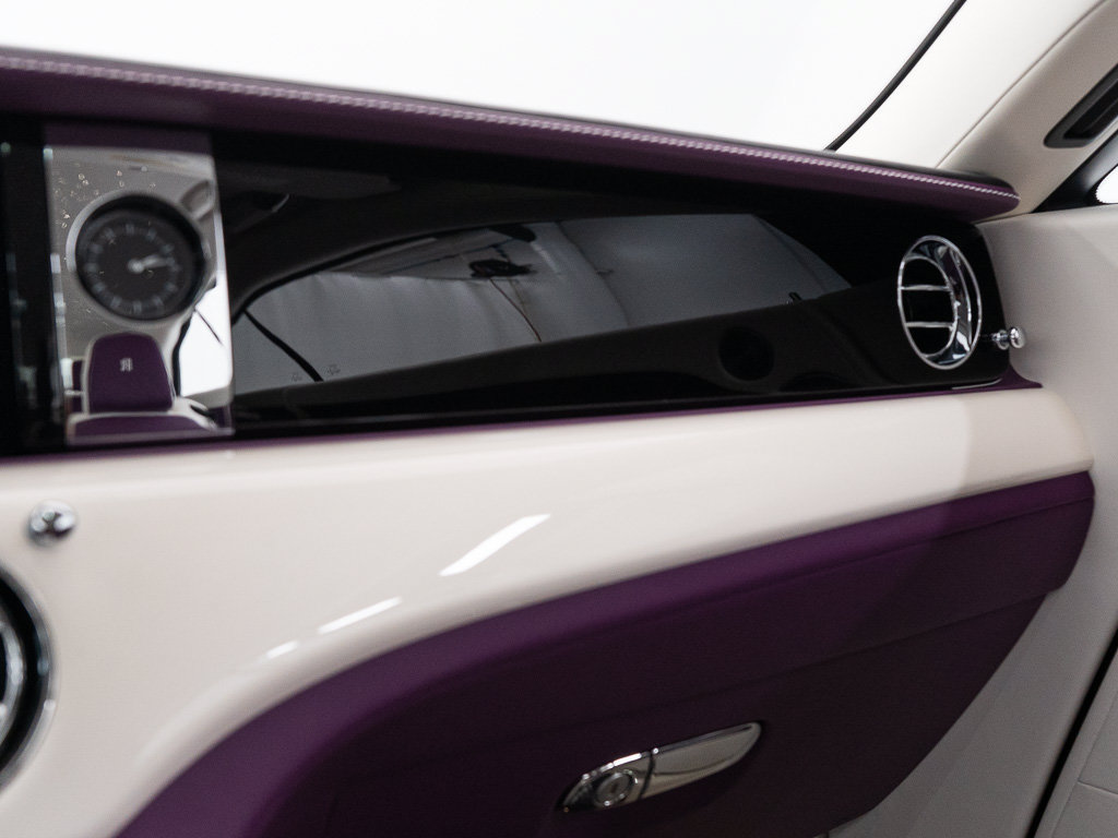 Used 2024 Rolls-Royce Spectre w/ Spectre Launch Package AWD/4WD image 35