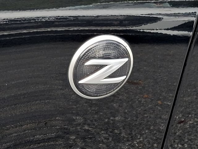 Used 2016 Nissan 370Z Touring Sport RWD image 32