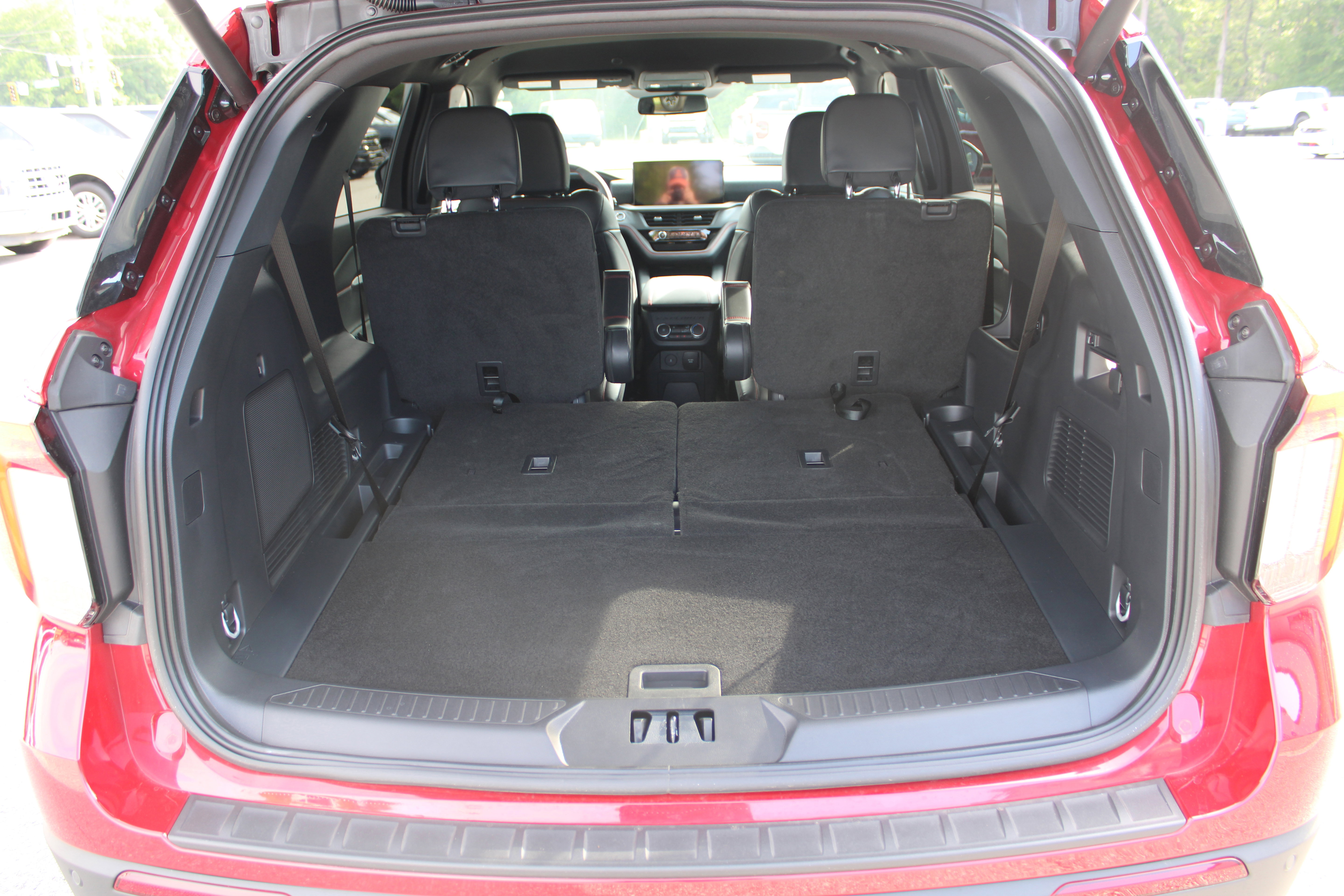 Used 2026 Ford Explorer ST-Line w/ ST-Line Street Pack RWD image 13