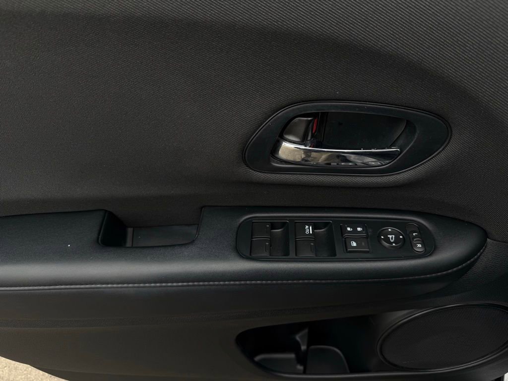 Used 2022 Honda HR-V Sport image 19