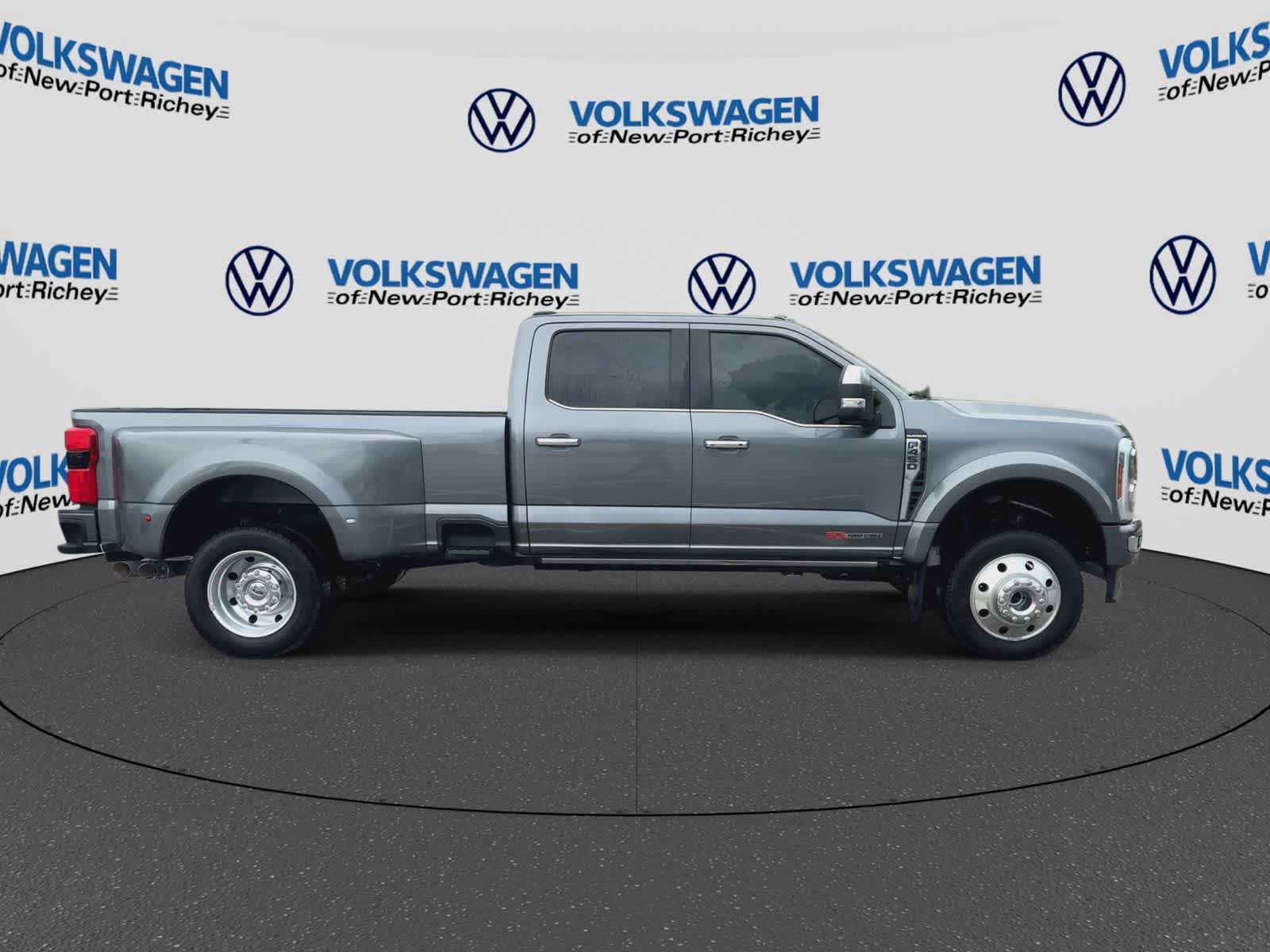 Used 2024 Ford F450 Platinum AWD/4WD image 9
