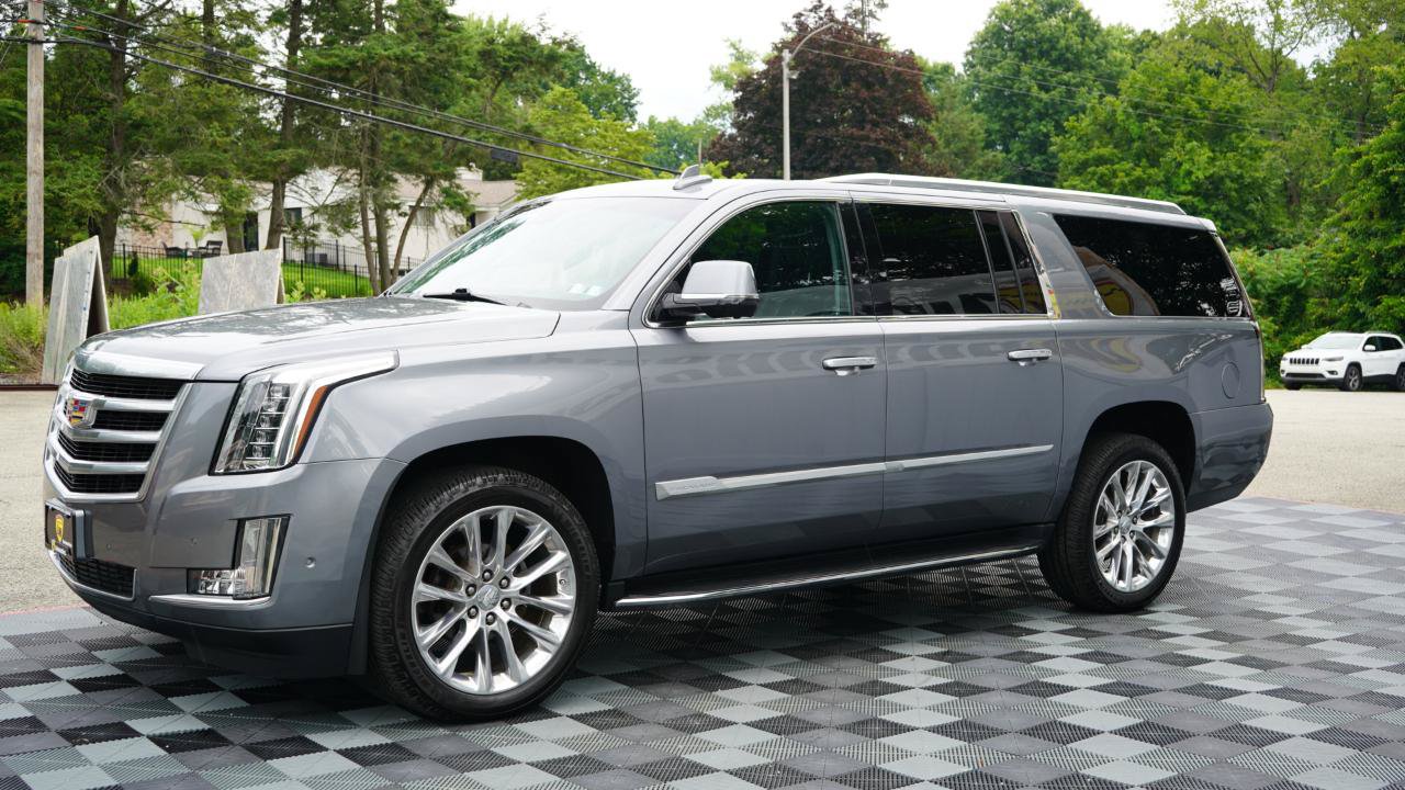 Used 2019 Cadillac Escalade ESV Luxury AWD/4WD image 25