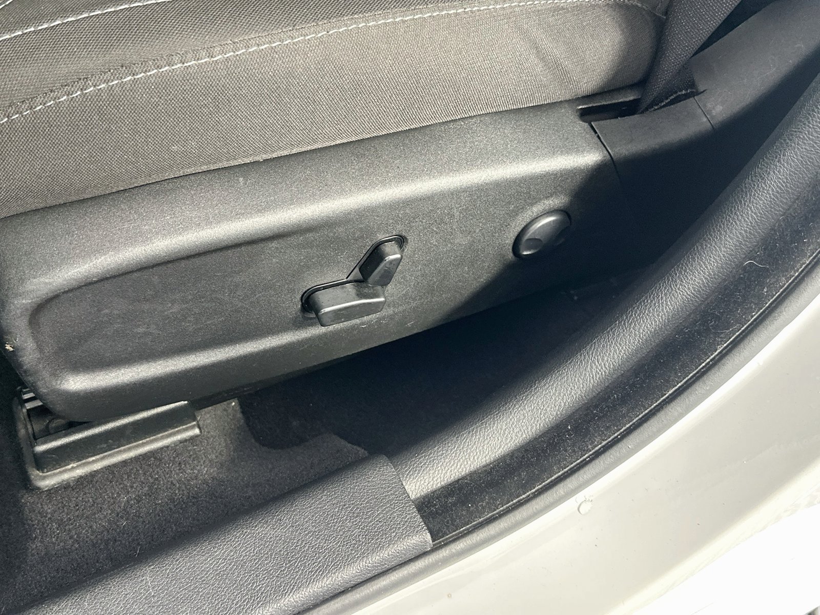 Used 2023 Dodge Charger SXT RWD image 19