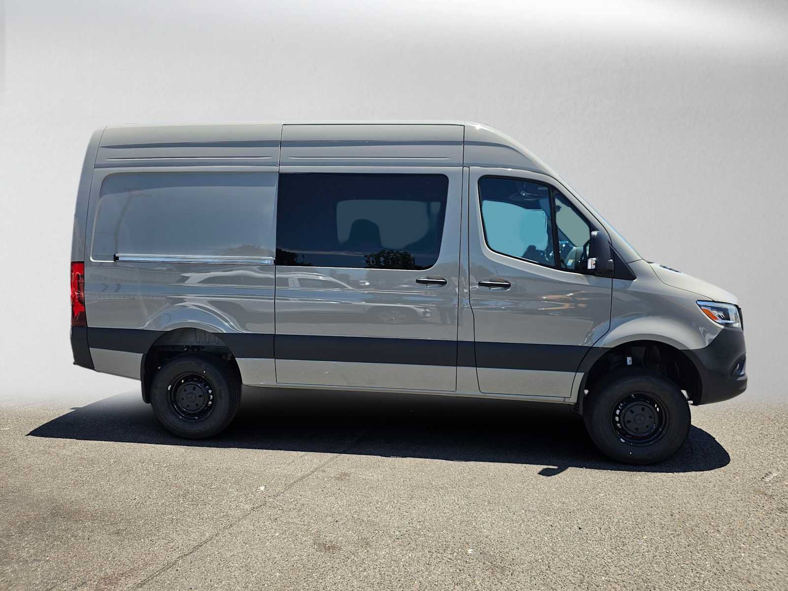 New 2026 Mercedes-Benz Sprinter 2500 image 2