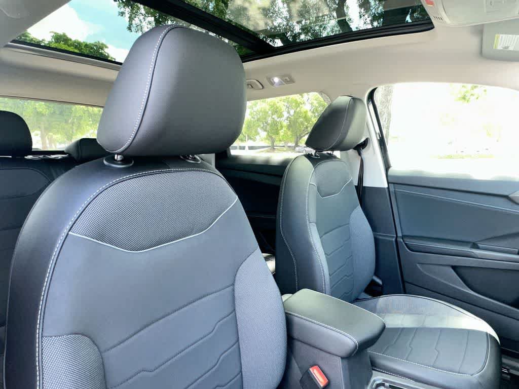 New 2026 Volkswagen Taos SE FWD image 27