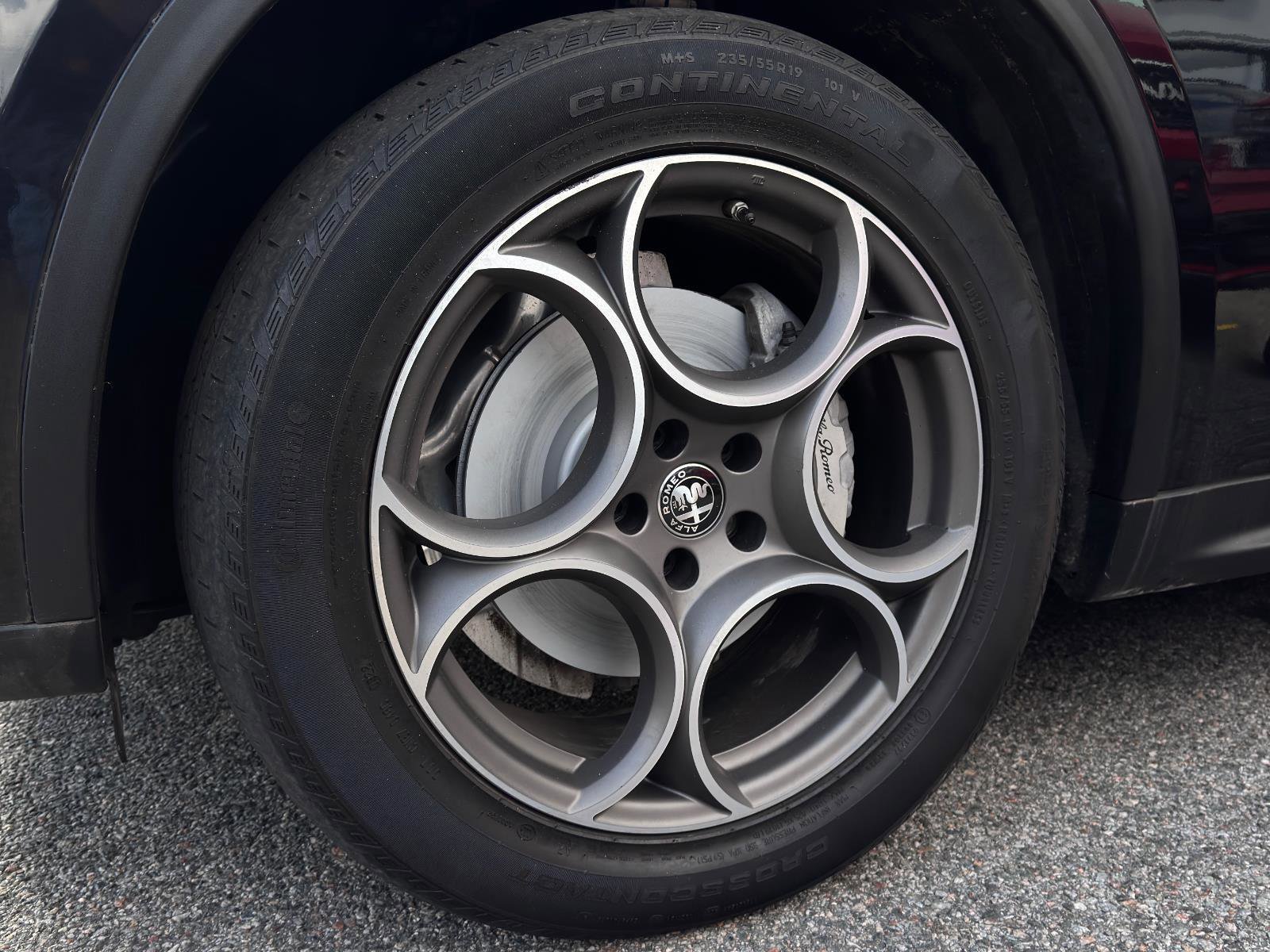 Used 2022 Alfa Romeo Stelvio Sprint image 13