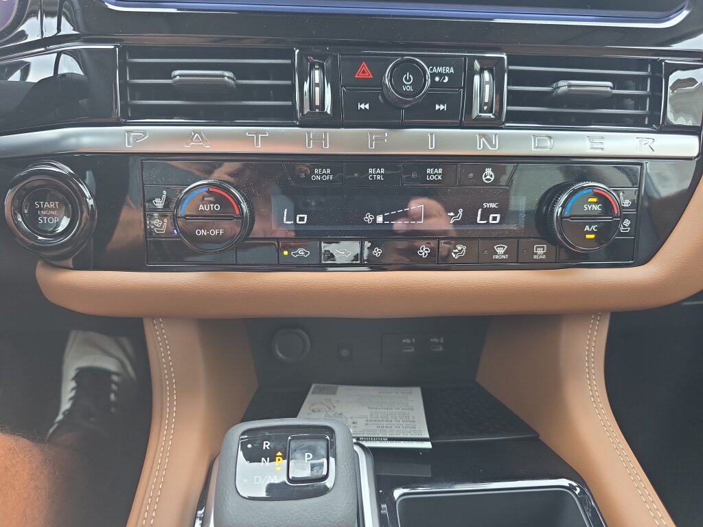 New 2026 Nissan Pathfinder Platinum FWD image 13
