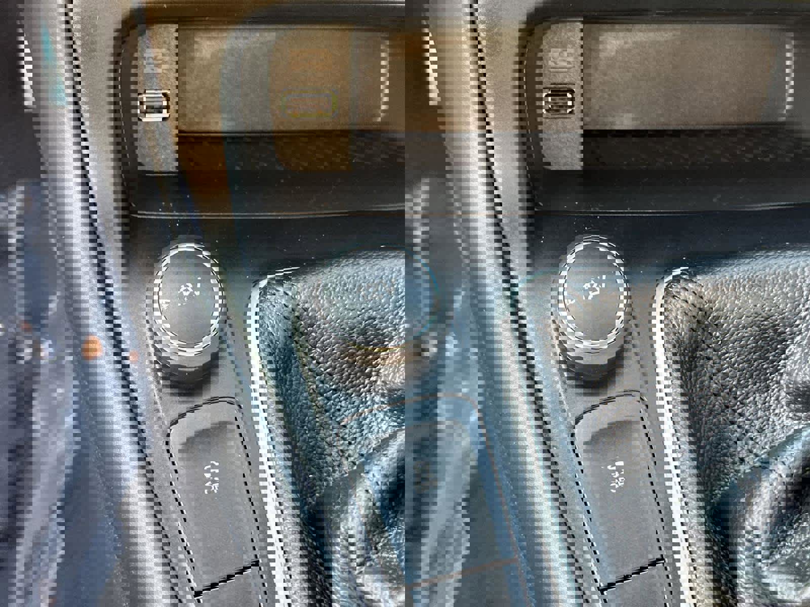 Used 2016 Ford Focus ST image 25