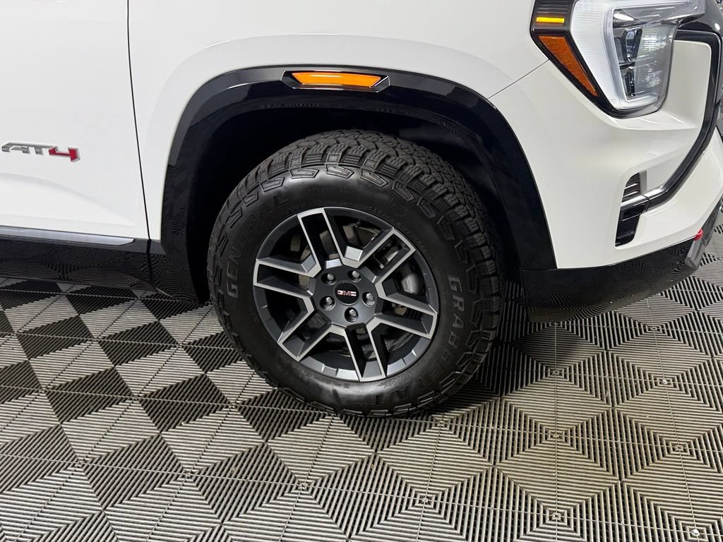 Used 2026 GMC Terrain AT4 w/ Convenience Package III AWD/4WD image 14