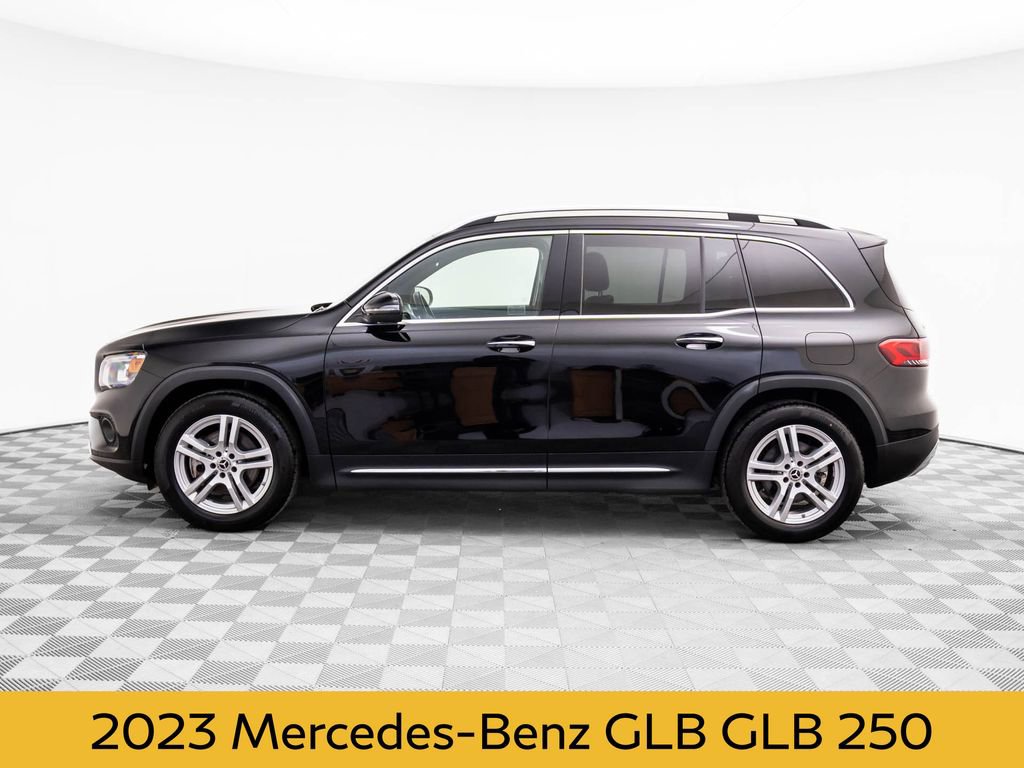 Used 2023 Mercedes-Benz GLB 250 4MATIC video 2