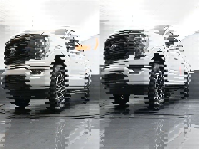 Used 2023 Ford F150 XLT w/ Equipment Group 302A High image 26