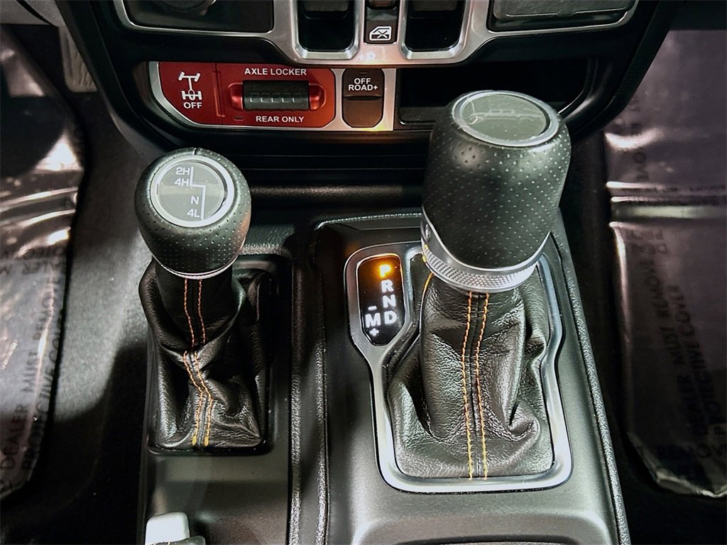 Used 2022 Jeep Gladiator Mojave w/ LED Lighting Group image 15