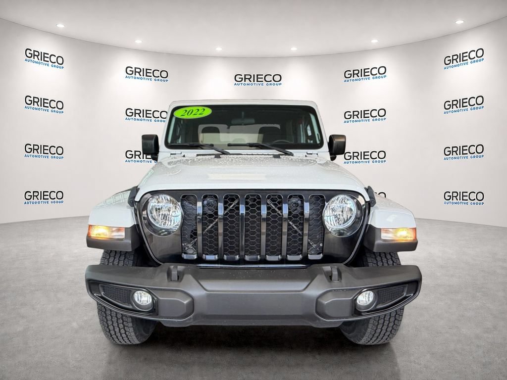 Used 2022 Jeep Gladiator Sport AWD/4WD image 2