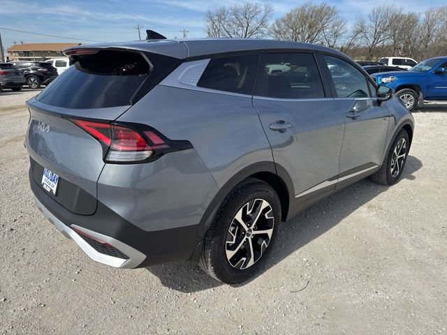 Used 2025 Kia Sportage EX image 7
