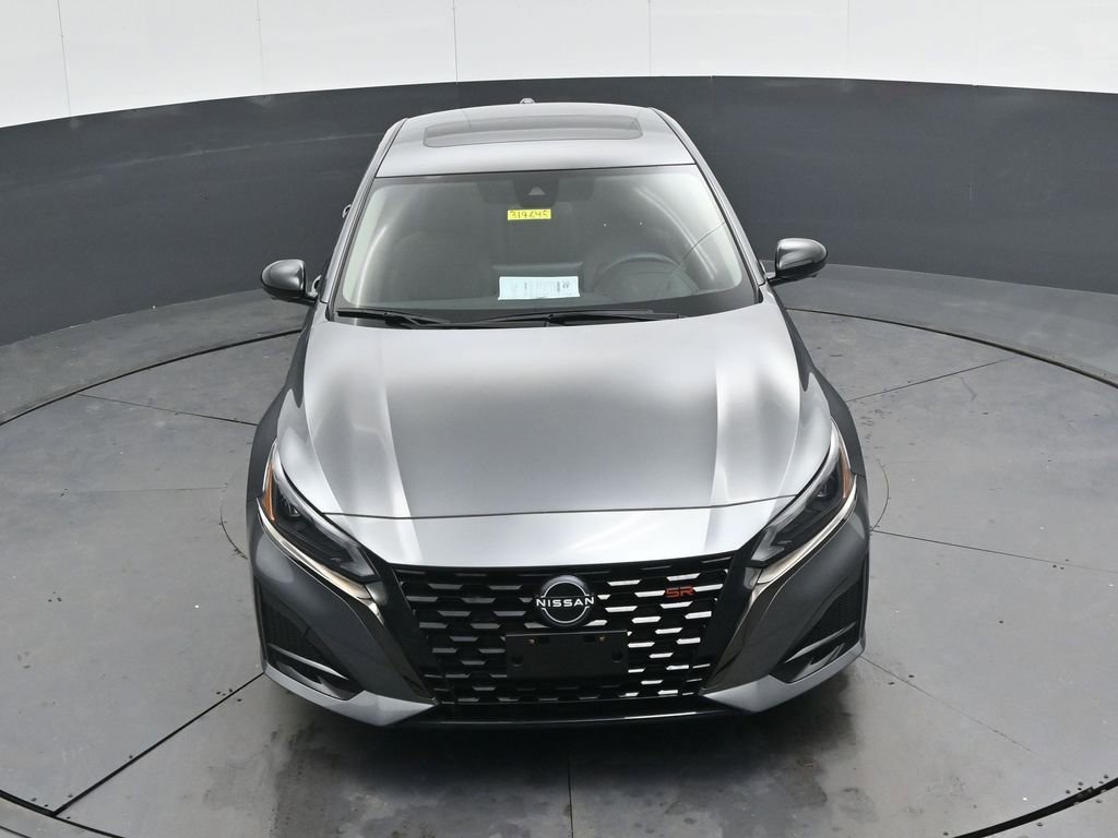 Used 2023 Nissan Altima 2.0 SR FWD image 43