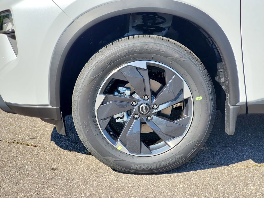 New 2026 Nissan Rogue SV image 5