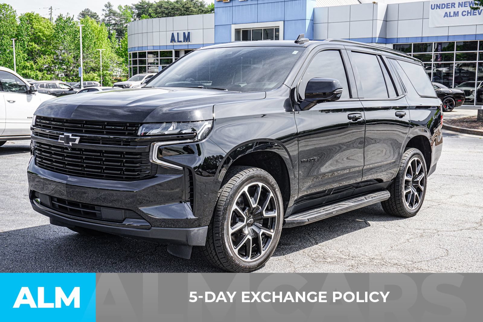 Used 2023 Chevrolet Tahoe RST w/ Luxury Package AWD/4WD image 4