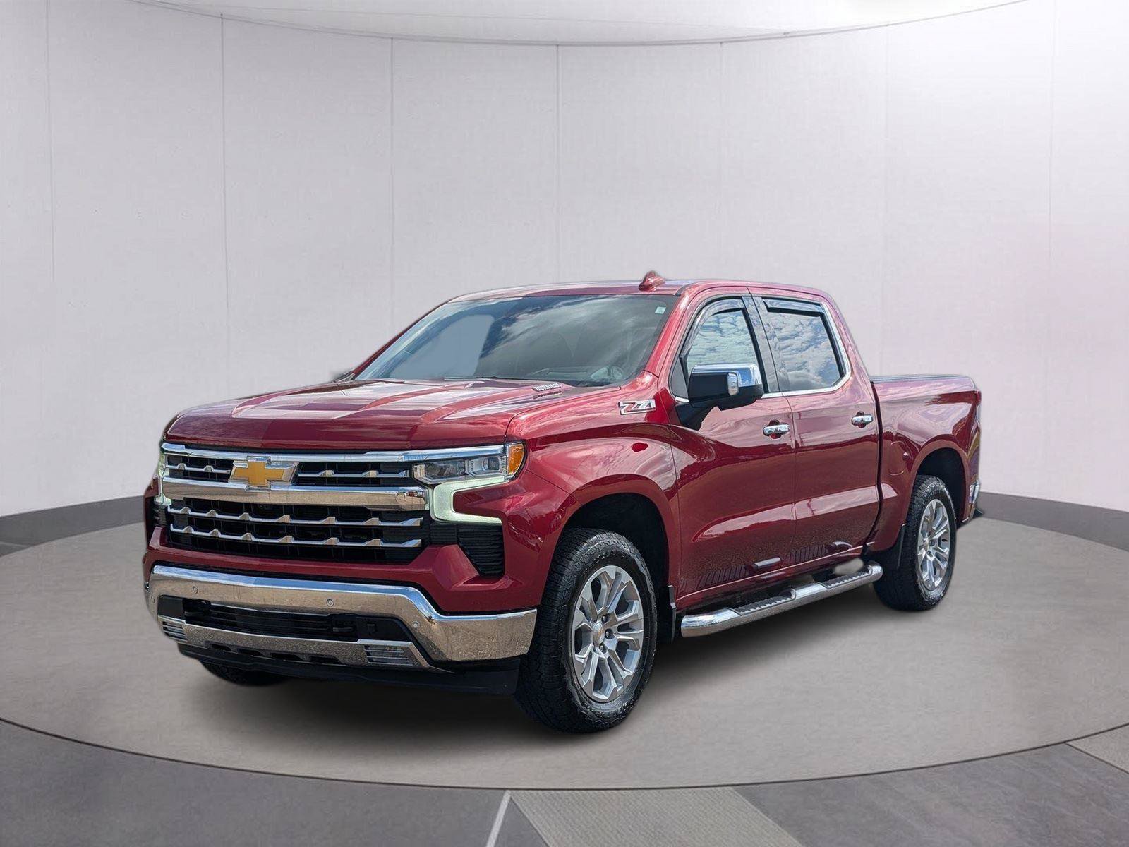 Used 2025 Chevrolet Silverado 1500 LTZ w/ LTZ Premium Package AWD/4WD image 1