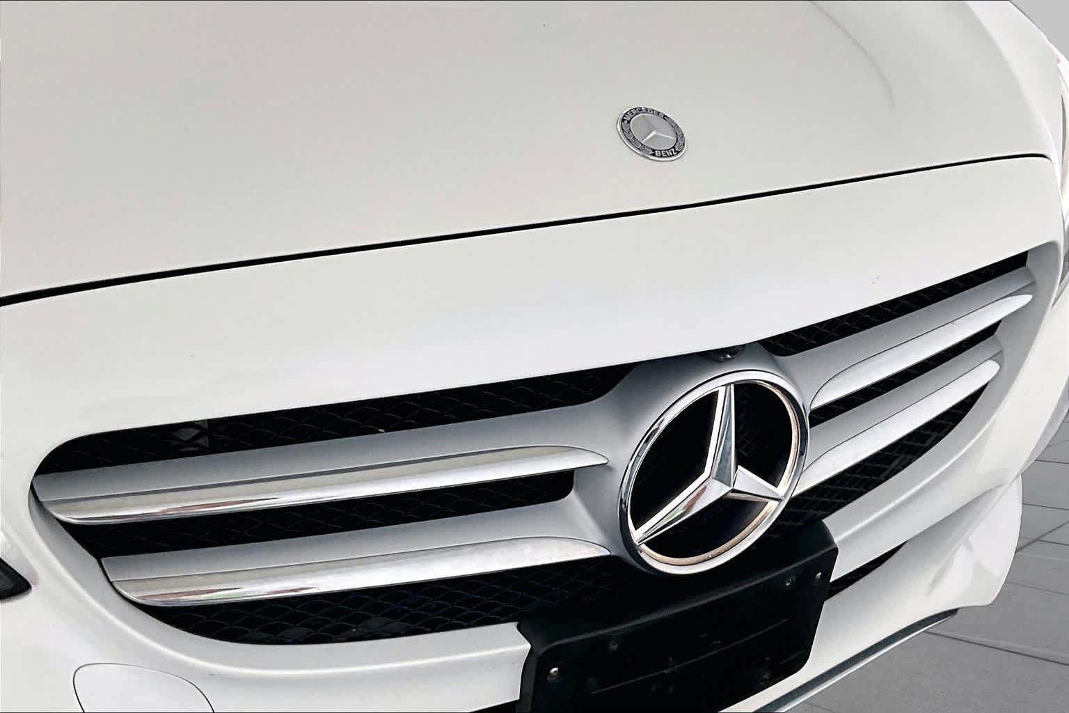 Used 2016 Mercedes-Benz C 300 4MATIC Sedan image 29