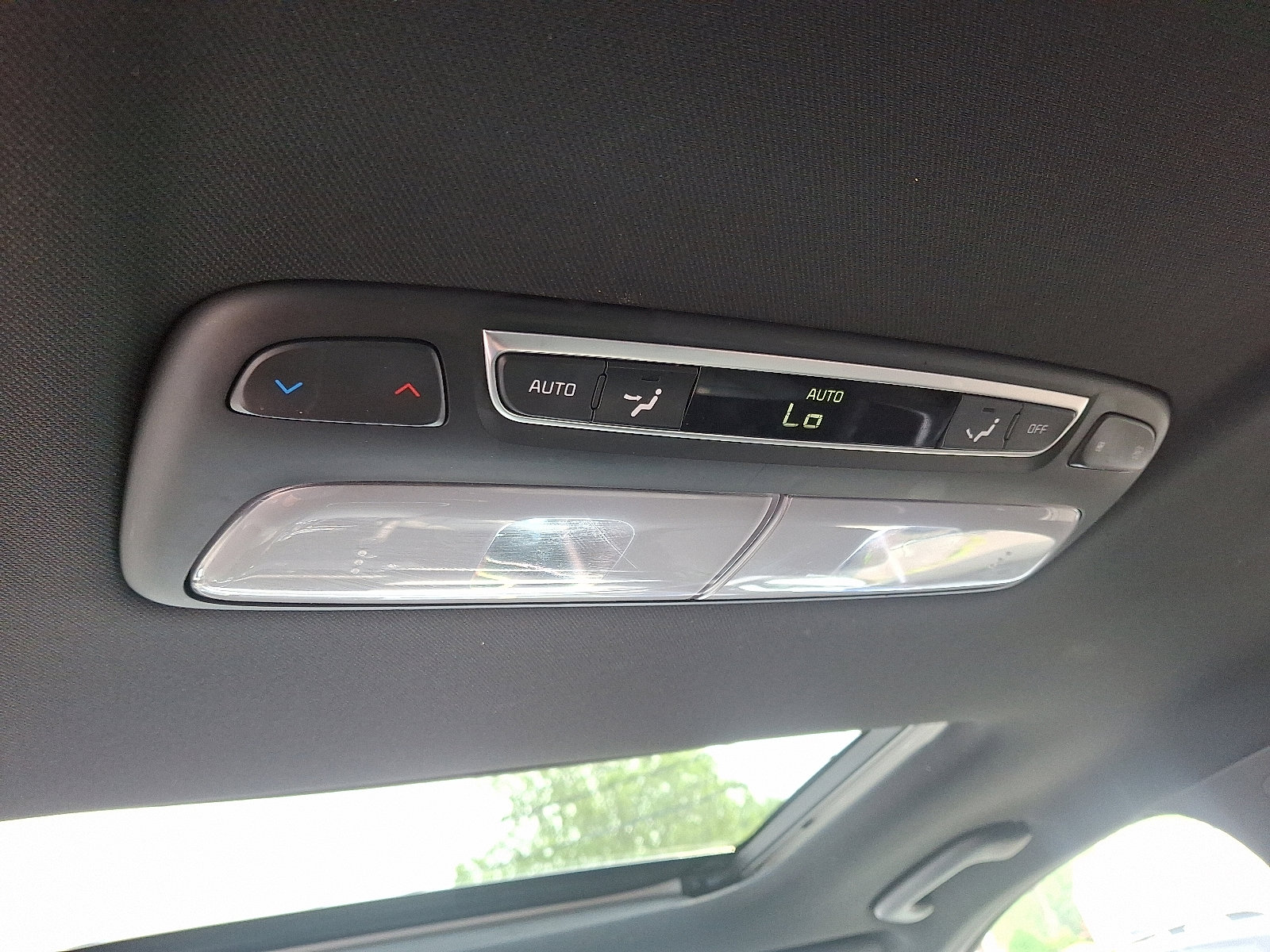 Used 2023 Kia Telluride EX X-Line image 12