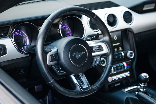 Used 2016 Ford Mustang Premium RWD image 6