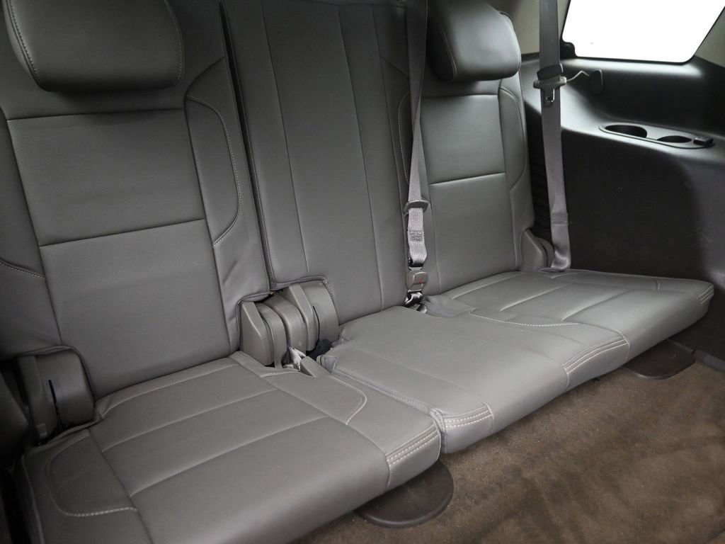 Used 2015 GMC Yukon Denali image 9