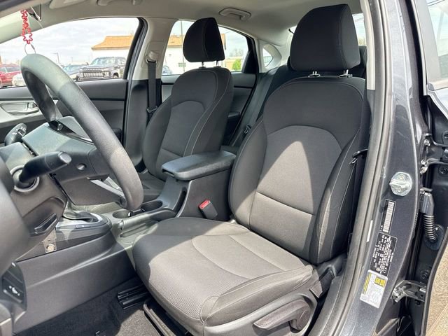 Used 2022 Kia Forte LXS FWD image 11