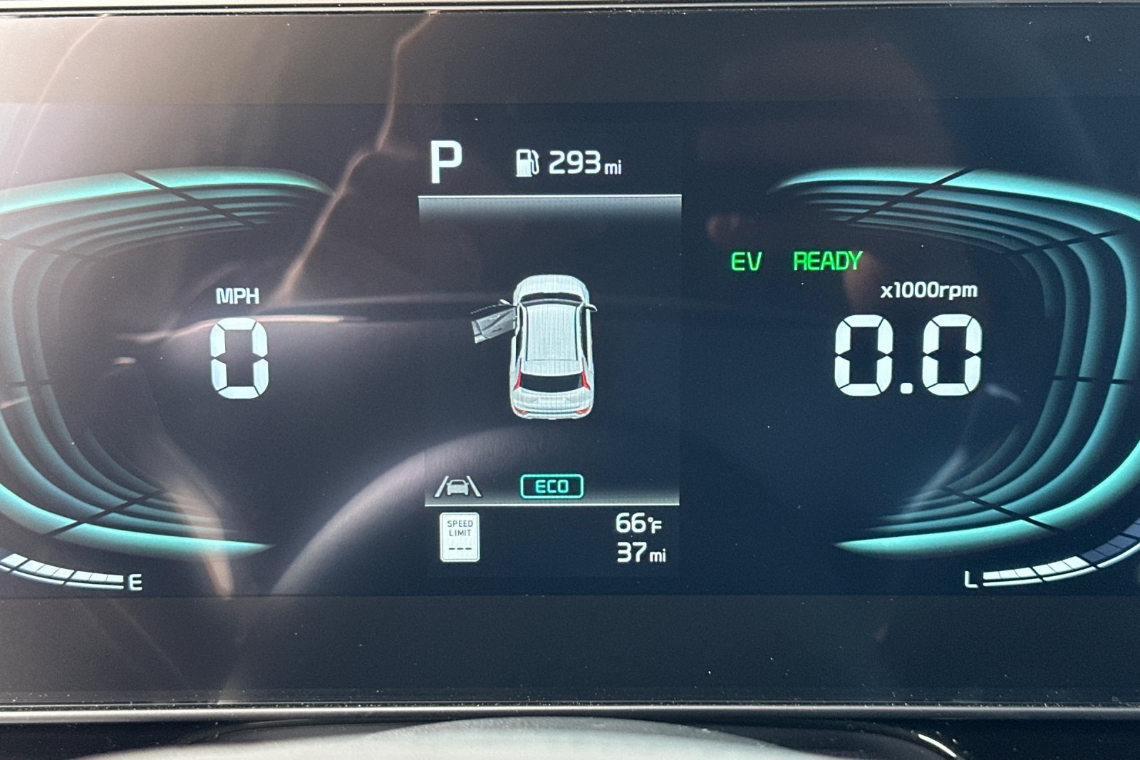 New 2026 Kia Niro EX FWD image 25