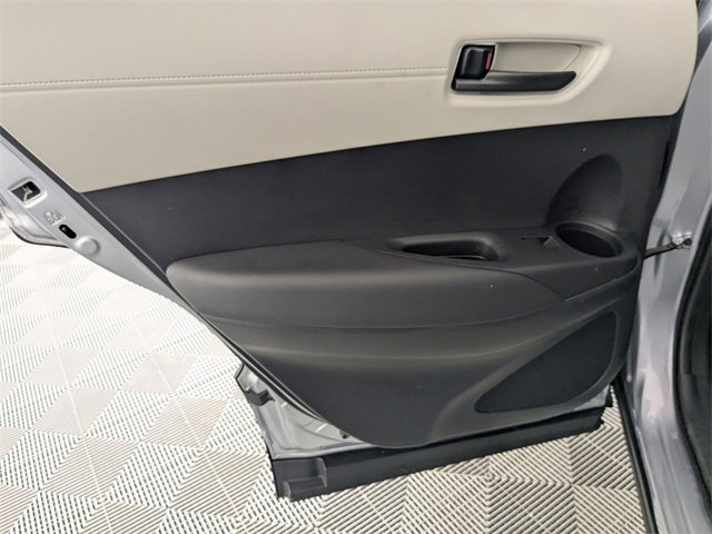 Used 2024 Toyota Corolla Cross L image 23