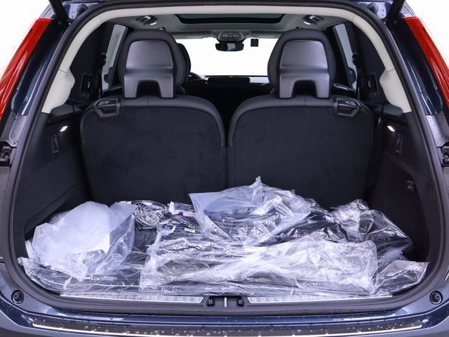 New 2025 Volvo XC90 T8 Plus w/ Protection Package Premier AWD/4WD image 28