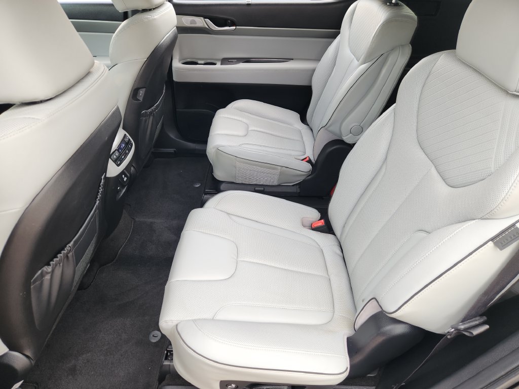 Used 2023 Hyundai Palisade SEL w/ Premium Package AWD/4WD image 22