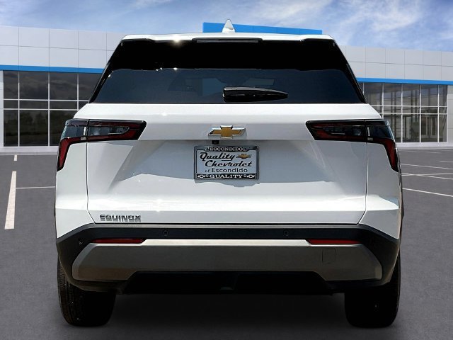 Used 2026 Chevrolet Equinox LT FWD image 4