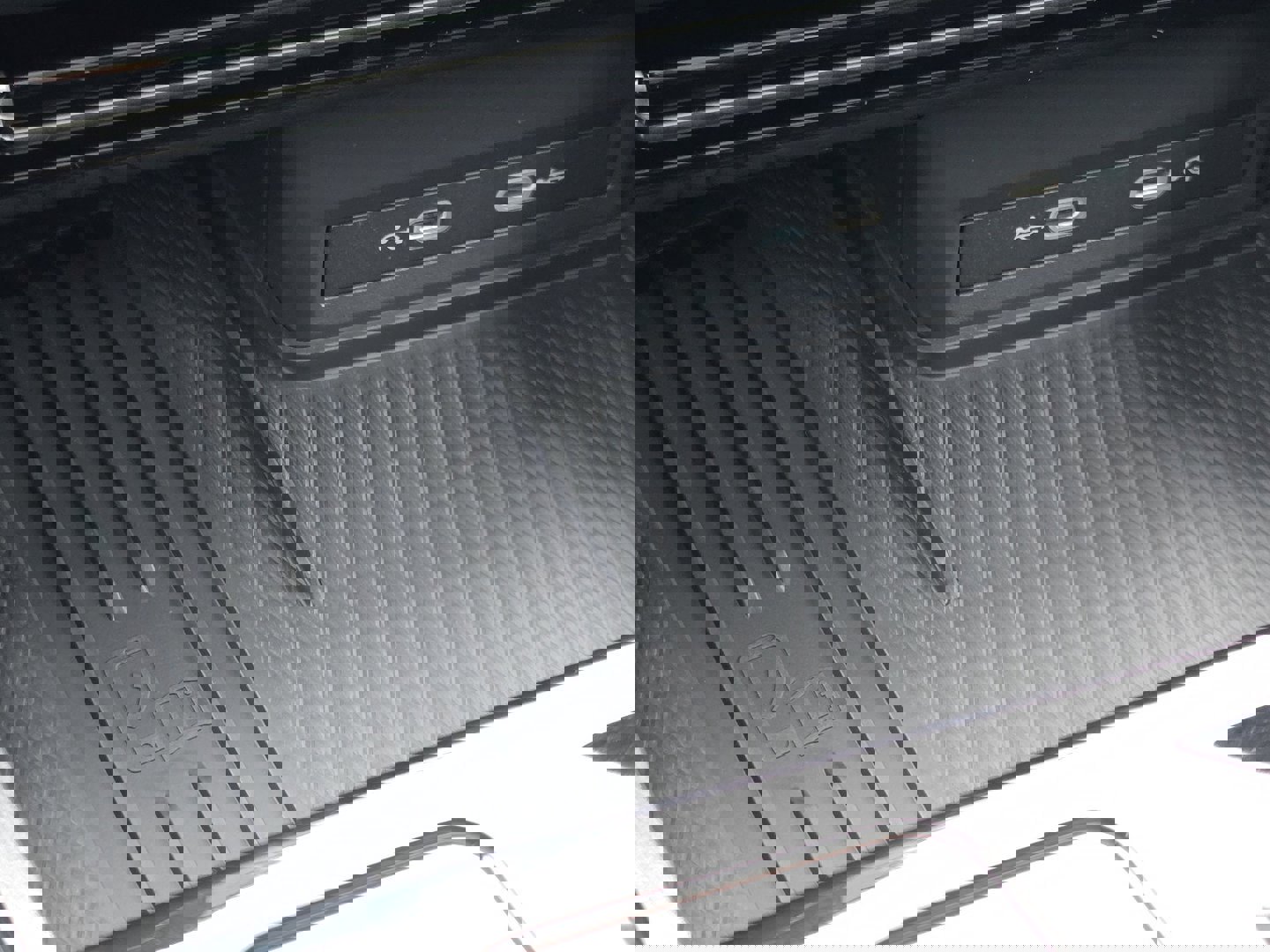 New 2026 Volkswagen Atlas Cross Sport SEL Premium R-Line image 8