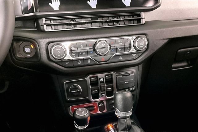 New 2026 Jeep Gladiator Sport AWD/4WD image 6
