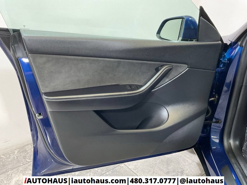 Used 2021 Tesla Model Y Long Range AWD/4WD image 42