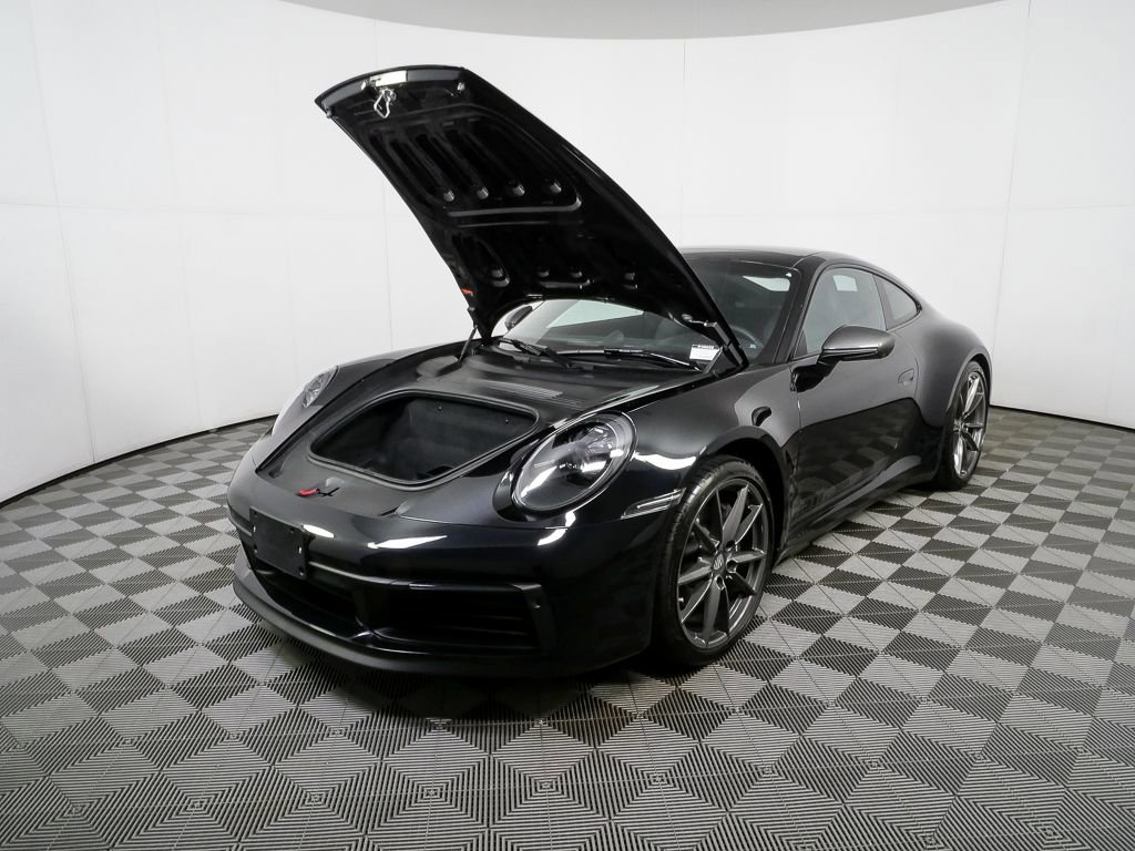 Used 2024 Porsche 911 Carrera T RWD image 32