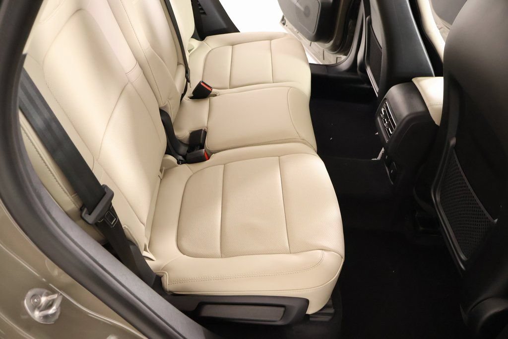 New 2026 Lincoln Corsair Reserve w/ Jet Appearance Package FWD image 15