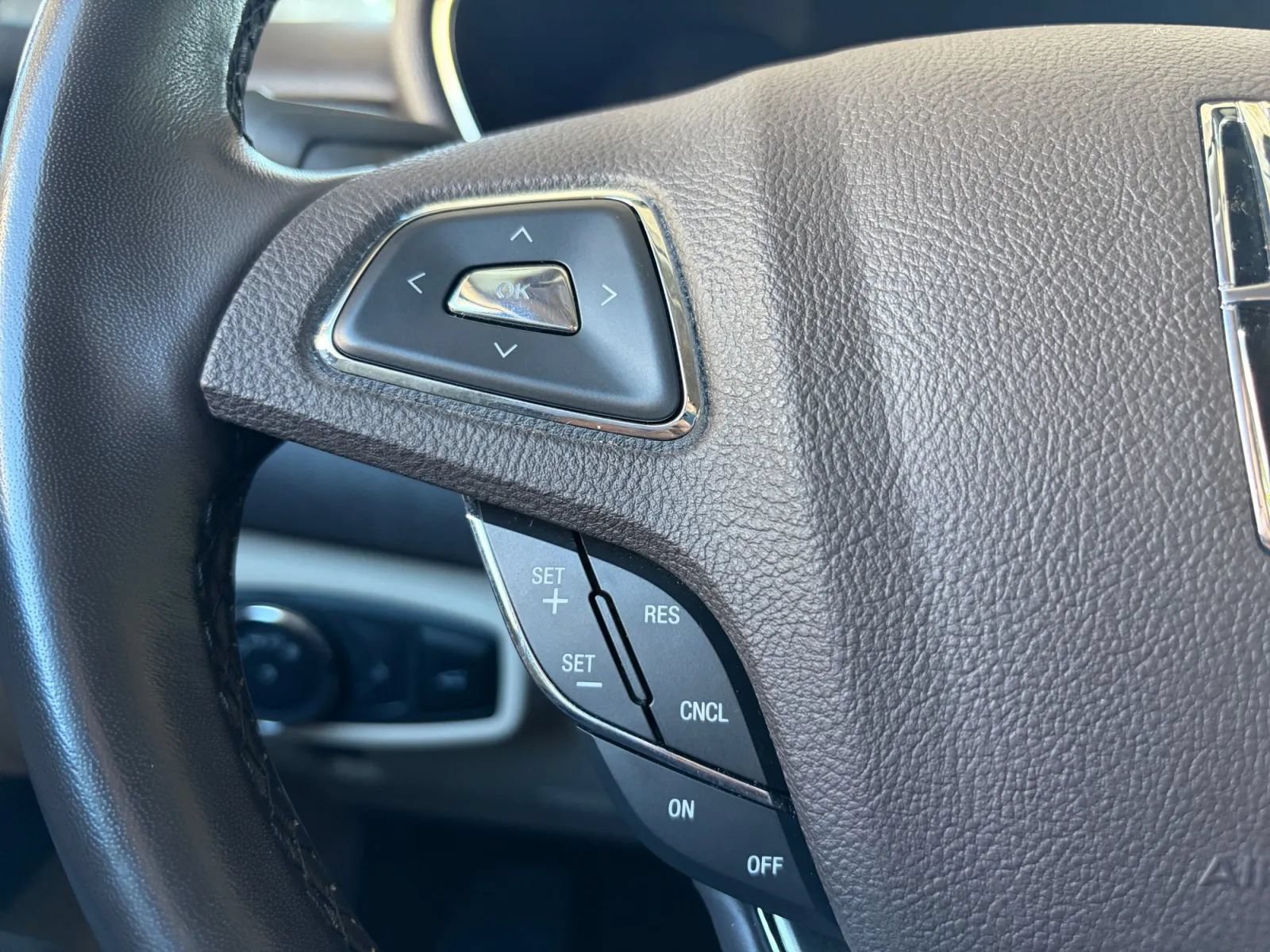 Used 2019 Lincoln MKC Reserve AWD/4WD image 30