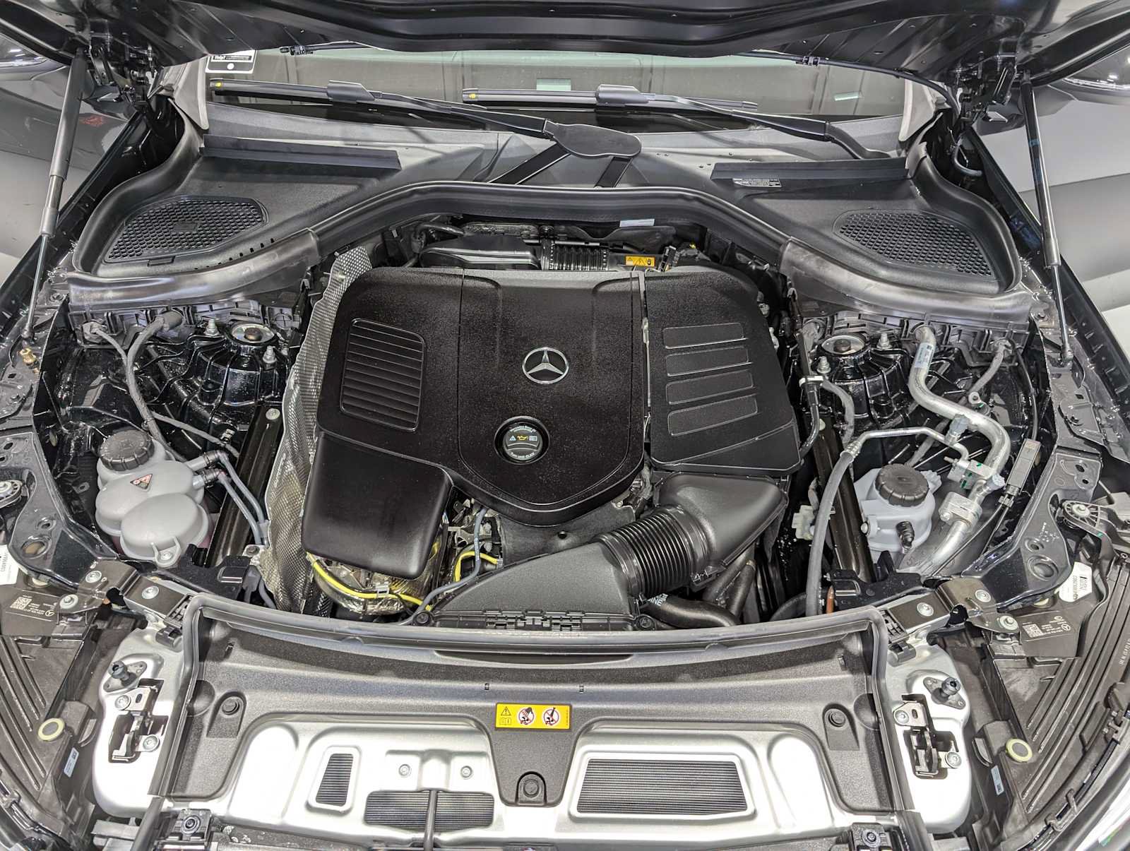 New 2026 Mercedes-Benz GLC 300 4MATIC image 12