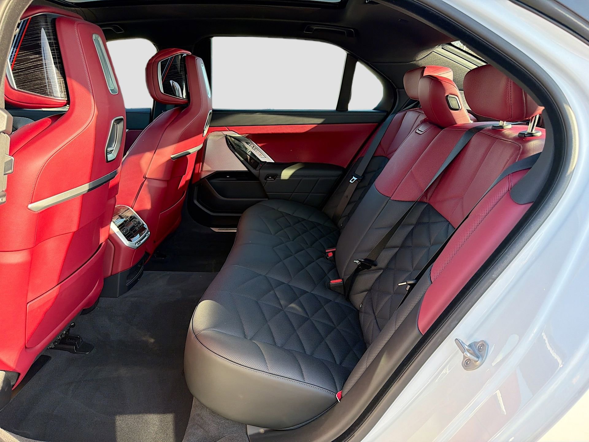 Certified 2025 BMW 740i xDrive image 22