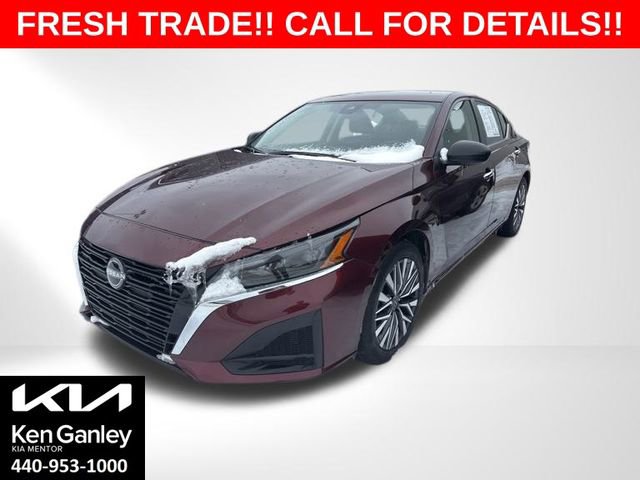 Used 2025 Nissan Altima 2.5 SV
